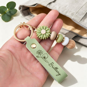 Personalized PU leather keychain with engraved name, birth flower, and daisy bead pendant - birthday gift for friends, Anniversary Gift