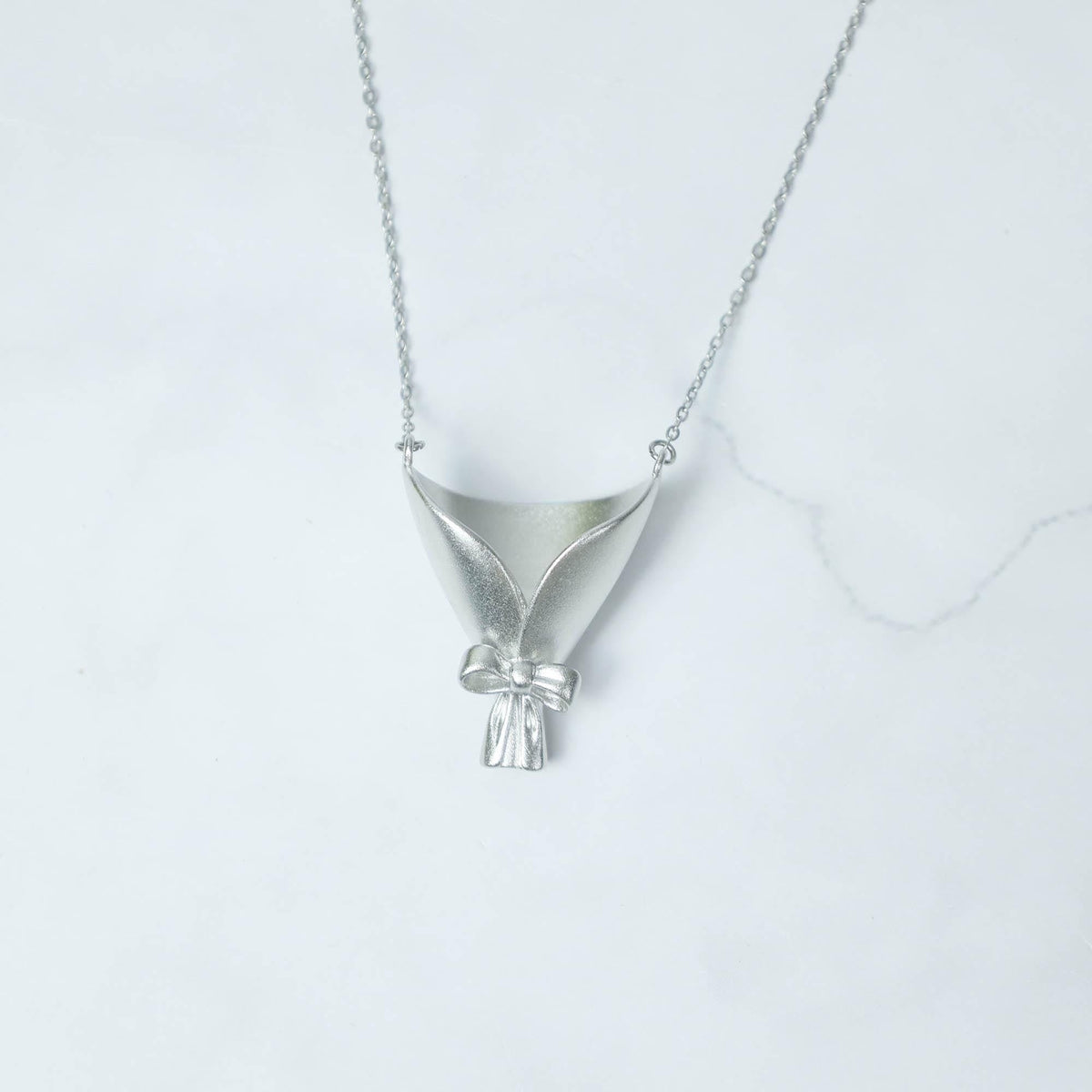 Floral Necklace - Gift For Mom Grandma Wife